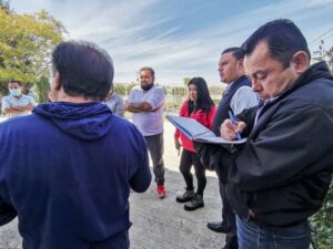 Autoridades sostienen reunión con comerciantes del Tianguis Las Garzas y colonos de Comevi Banthí