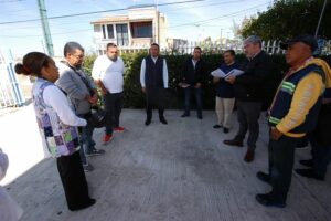 Autoridades sostienen reunión con comerciantes del Tianguis Las Garzas y colonos de Comevi Banthí