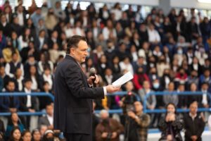 Mauricio Kuri encabezó la ceremonia del 137 Aniversario de la Escuela Normal del Estado de Qro