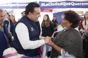 Luis Nava participó en la Jornada Contigo en Jardines de Santiago