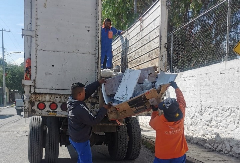 Acciones conjuntas de SESA y municipio de Queretaro para prevenir enfermedades en Pintillo 1