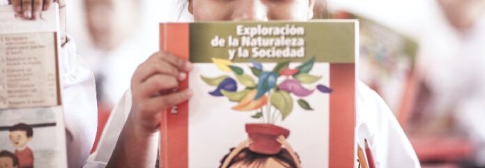 Grupo de padres de Querétaro rechaza nuevos libros de texto gratuito