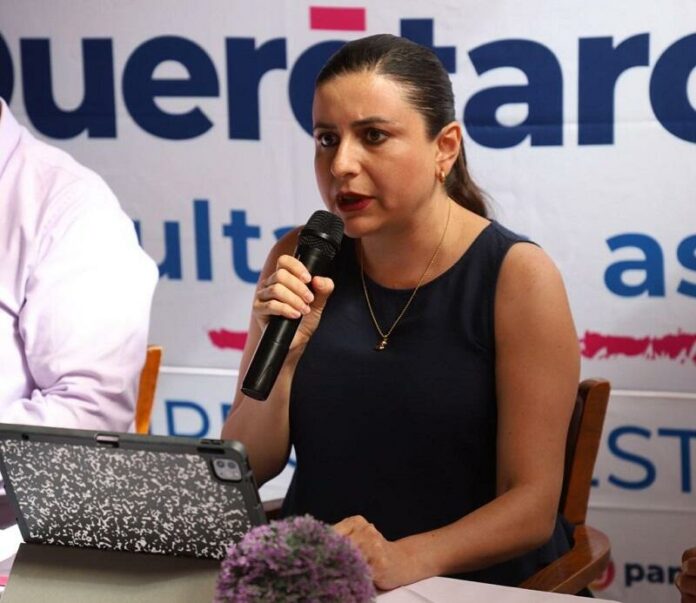 Leonor Mejía, presidenta del PAN en Querétaro, destaca la unidad del partido y alienta la participación en la consulta del Frente Amplio por México.