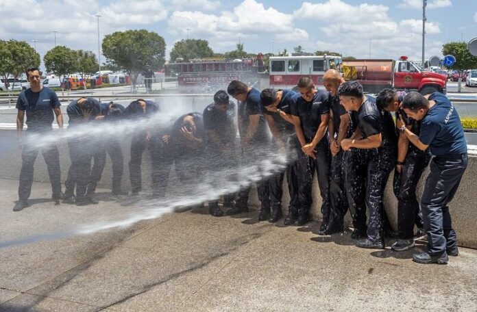 Querétaro celebró el 74 aniversario del Cuerpo de Bomberos con la participación de Lupita Murguía