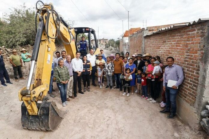 Rehabilitan y amplían drenaje en Santa Rosa Xajay, San Juan del Río con una inversión de 1.7 MDP