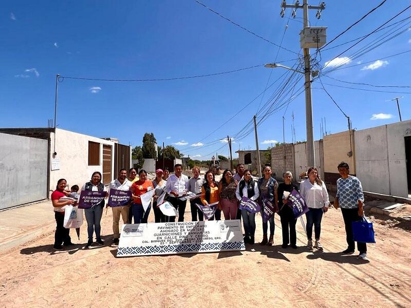 Arranca Amarildo Bárcenas proyecto de urbanización en Col. Bosques del Sur