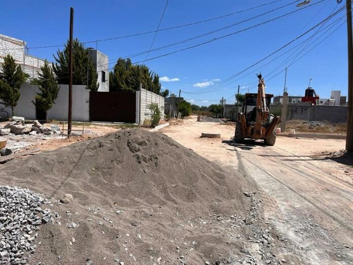 Arranca Amarildo Bárcenas proyecto de urbanización en Col. Bosques del Sur