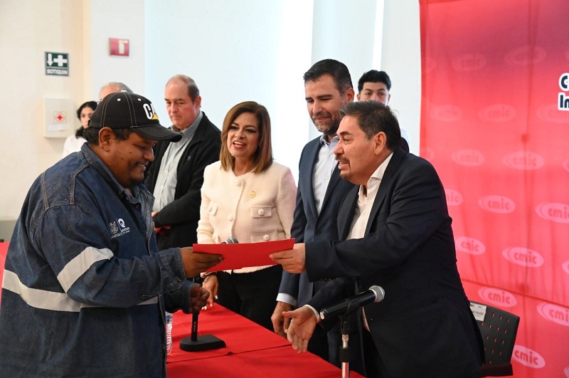 Brigadas de conservación de carreteras de Querétaro se capacitan para mejorar su desempeño