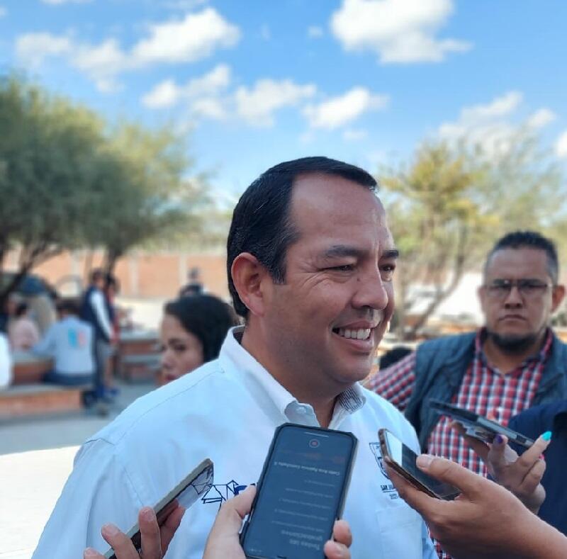 Roberto Cabrera iniciará gira para compartir su Segundo Informe de Gobierno