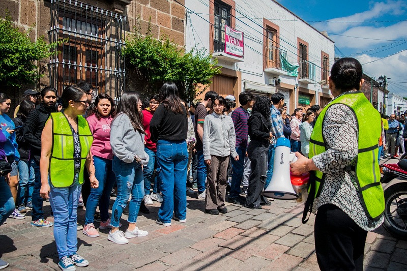 Universidad Mesoamericana realiza simulacro de evacuación por sismo