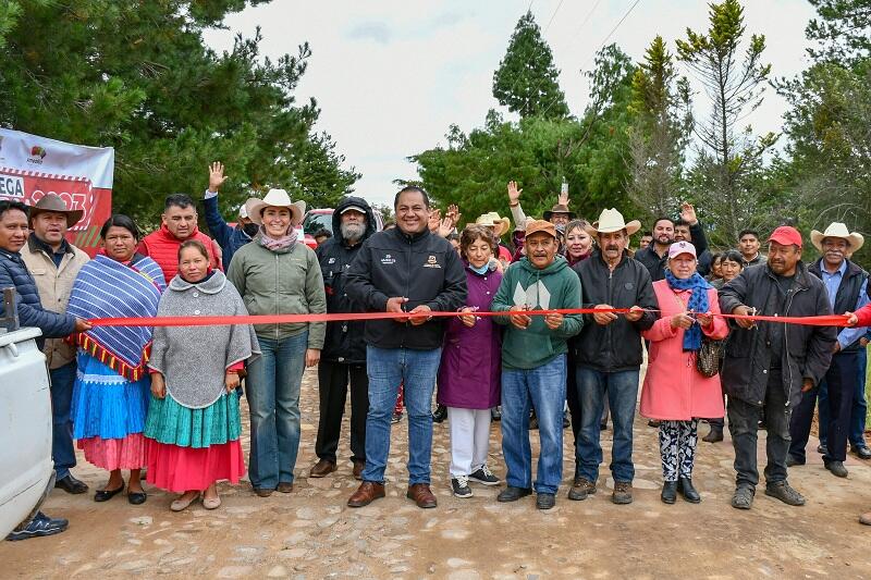 Amealco avanza con obras determinadas por la comunidad