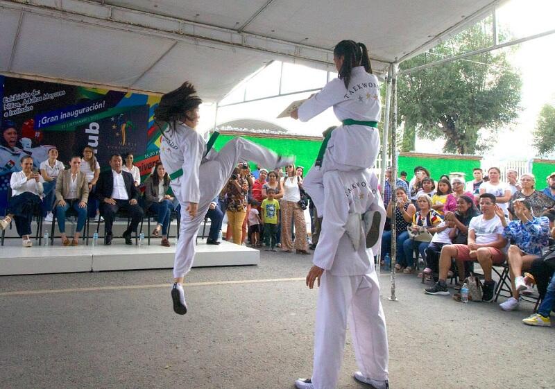 Escuela Club María Espinoza Taekwondo es inaugurada en San Juan del Río