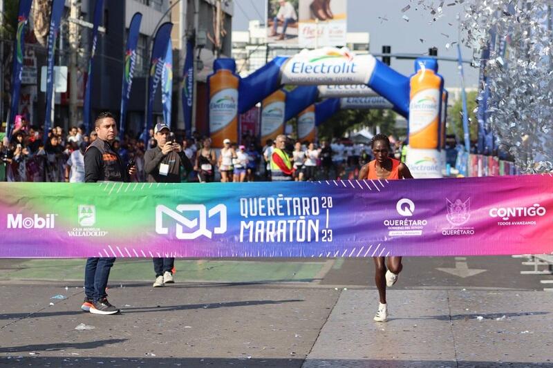 Éxito rotundo en el Querétaro Maratón 2023 con multitudinaria participación