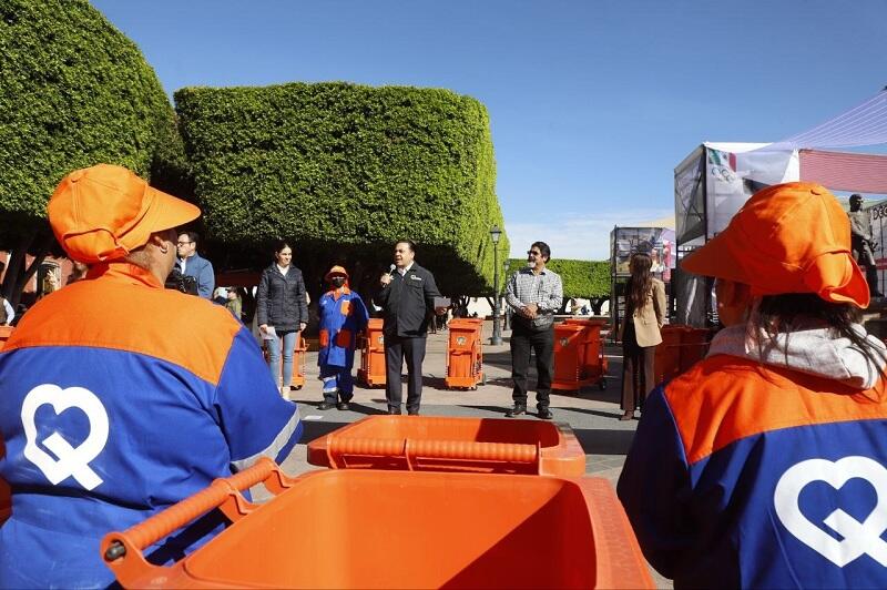 Nuevos carritos de limpieza para conservar el Centro Histórico de Querétaro