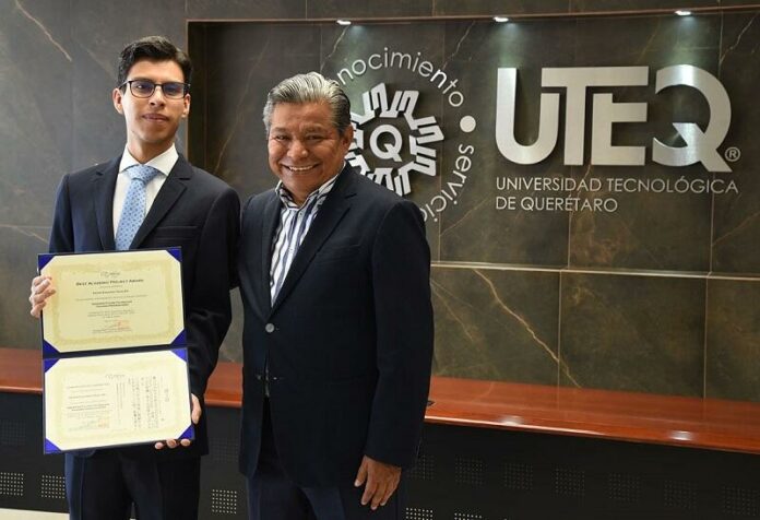 Premio japonés para estudiante de UTEQ por innovador proyecto espacial