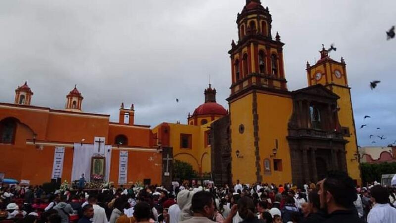 San Juan del Río se une en caminata por la paz