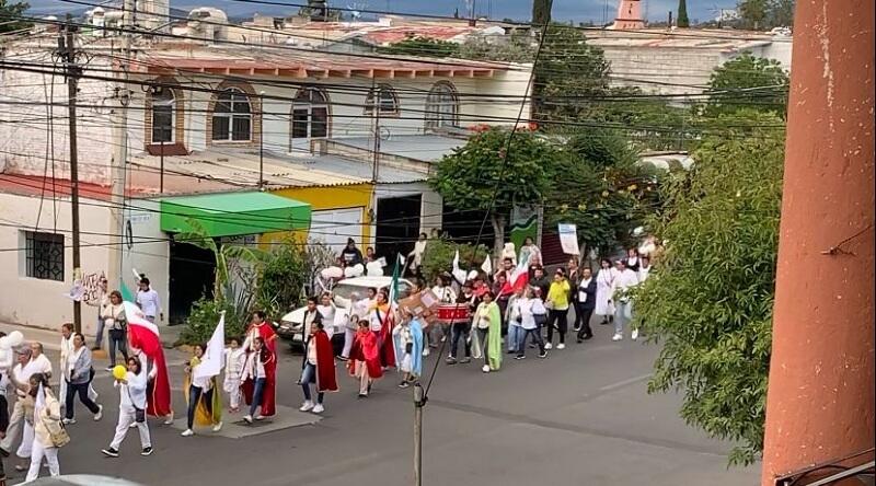 San Juan del Río se une en caminata por la paz