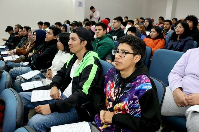 Taller ABC de la Agenda 2030 impartido en la UTC