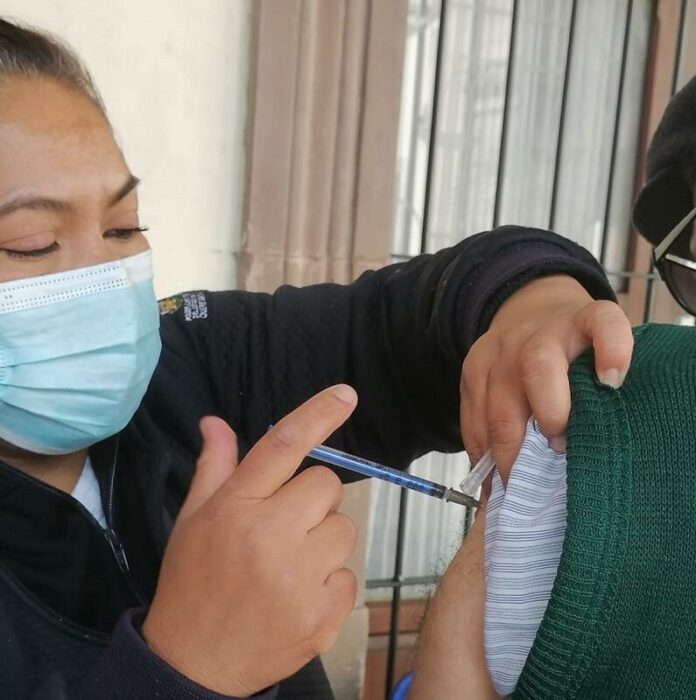 Campaña de vacunación contra la influenza en Querétaro alcanza un avance significativo