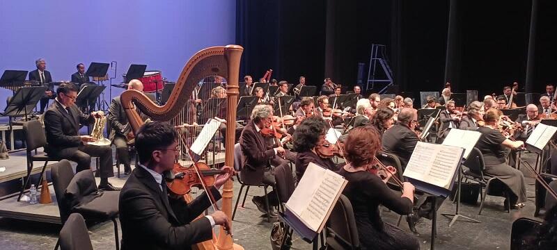 Con Noche de Valses OFEQ realza la música mexicana en el metropolitano