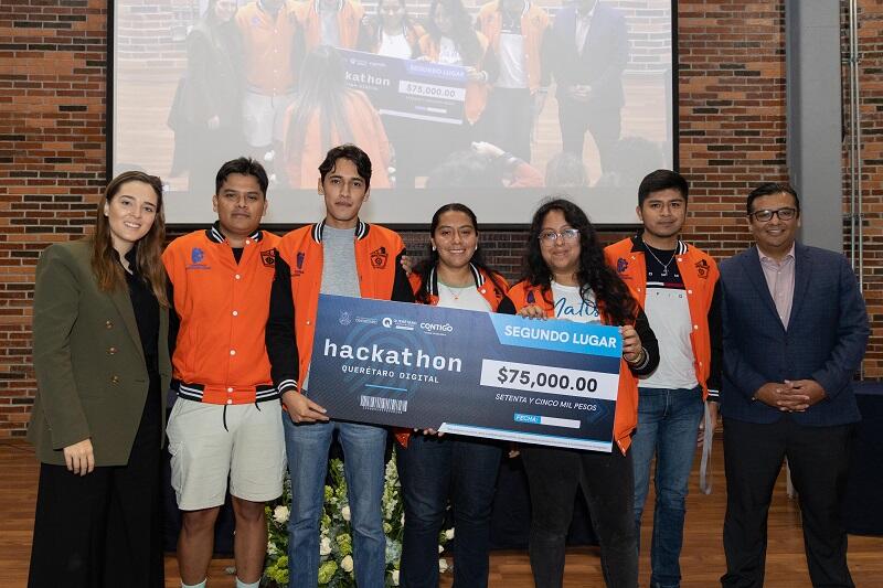 Innovación y creatividad juvenil en el Hackathon Querétaro Digital 2023