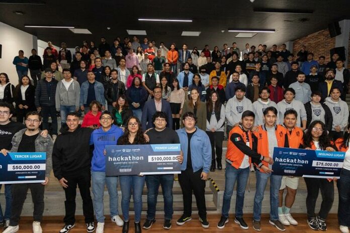 Innovación y creatividad juvenil en el Hackathon Querétaro Digital 2023