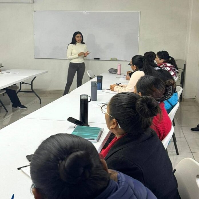 Capacitación de mujeres en transporte público, un éxito en Querétaro