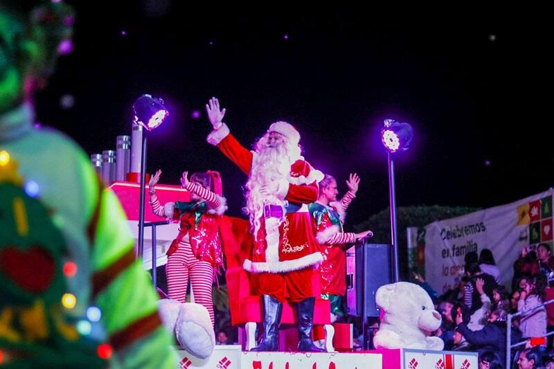 Más de 27 mil personas disfrutaron del Desfile Navideño 2023 en San Juan del Río