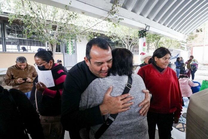 Roberto Cabrera fortalece la unión con el programa Adelante Mi Querido San Juan en Cerro Gordo