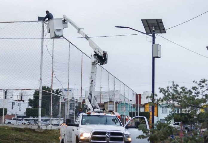 Roberto Cabrera supervisa mejoras en parque Las Águilas en San Juan del Río