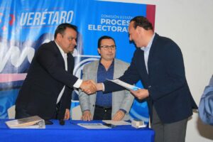 Se registra Germaín Garfias como precandidato a Diputado Federal por el Segundo Distrito