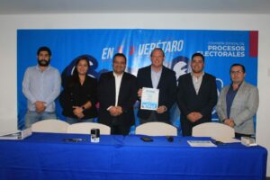 Se registra Germaín Garfias como precandidato a Diputado Federal por el Segundo Distrito