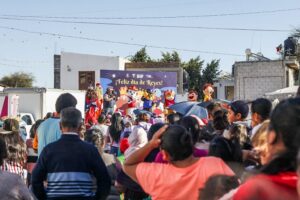 Autoridades de San Juan del Río compartieron Rosca de Reyes en La Valla