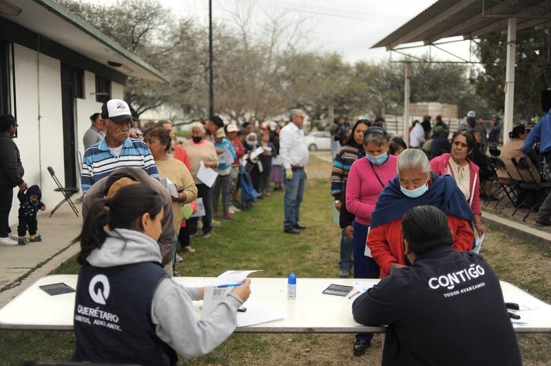 El Carrizo, Nogales y Manantiales fueron beneficiados con 240 apoyos del programa alimentario