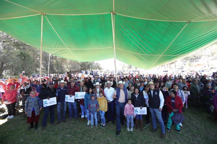 Fortalecen la agricultura en San Joaquín con nueve mdp en apoyos a productores