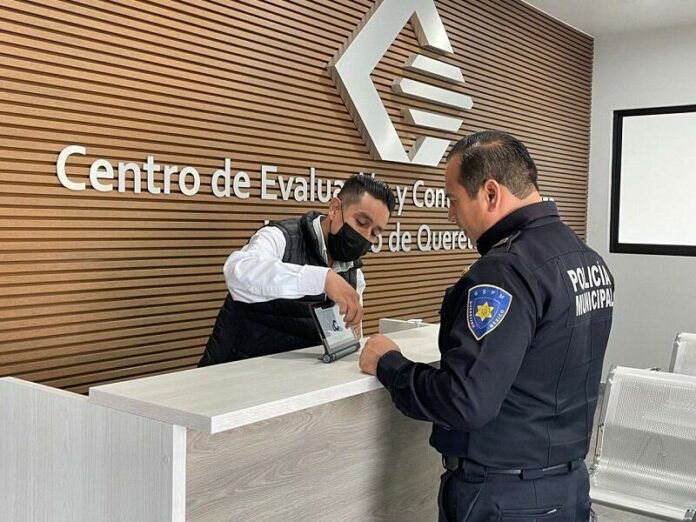 Querétaro evalua al 100 por ciento de su personal de seguridad