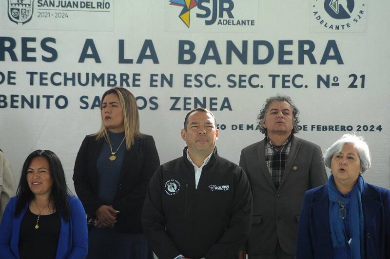 Entregan techumbre y supervisan obra en centro educativos de San Juan del Río