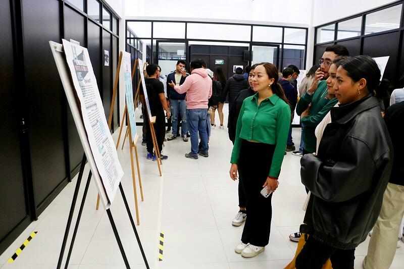 Estudiantes de Química y Biotecnología de la UTC lideran el camino hacia la sostenibilidad con proyectos destinados a la recuperación y protección de humedales.