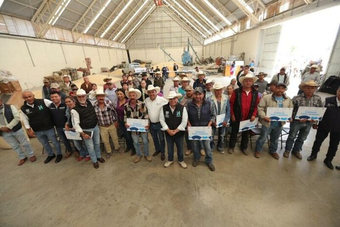 SEDEA apoya a ganaderos de Huimilpan y Pedro Escobedo ante sequía