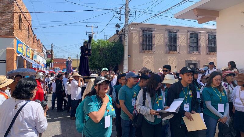 Se realiza tradicional Viacrucis en el Centro de San Juan del Río