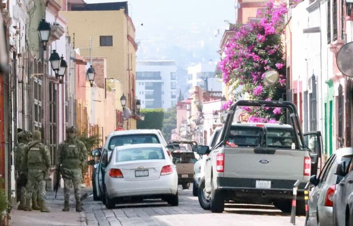 Detiene Marina a nueve supuestos traficantes de armas en Querétaro