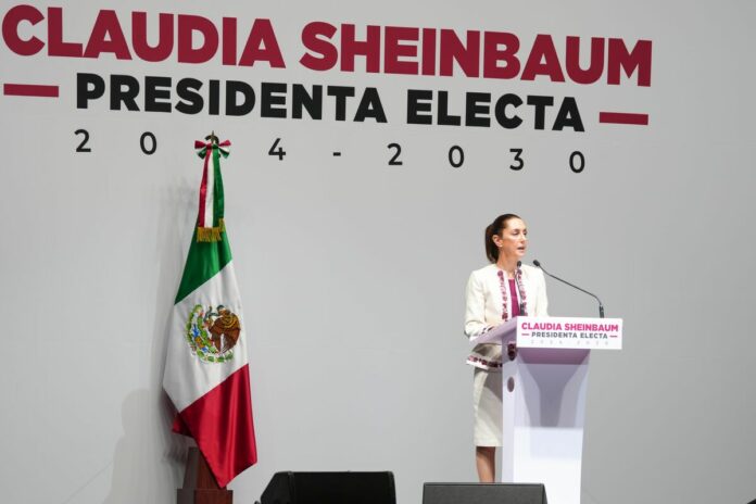 Recibe Claudia Sheinbaum constancia de mayoría como Presidenta Electa de México