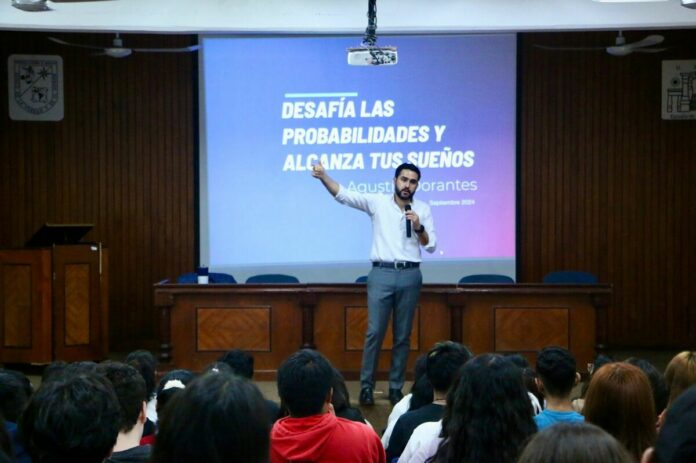 Agustín Dorantes dialoga con estudiantes sobre la Reforma Judicial en la UAQ