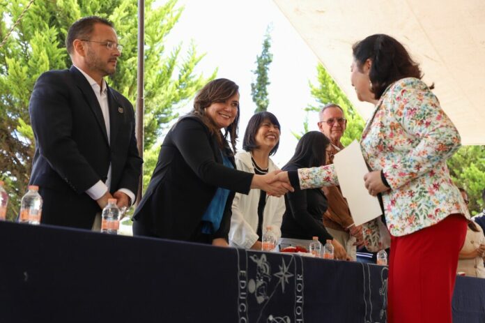 Campus Amealco UAQ estrena infraestructura y reconoce a su comunidad  