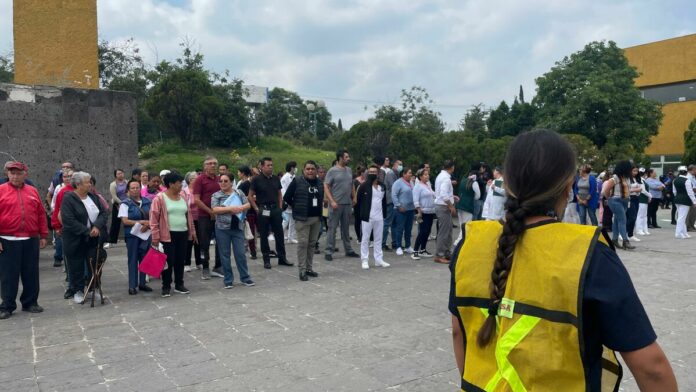 Con éxito realizan simulacro de evacuación por sismo en el Hospital General de Zona #3 del IMSS de San Juan del Río