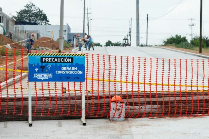 Roberto Cabrera realiza supervisión de obras por 15.9 millones de pesos en San Juan del Río