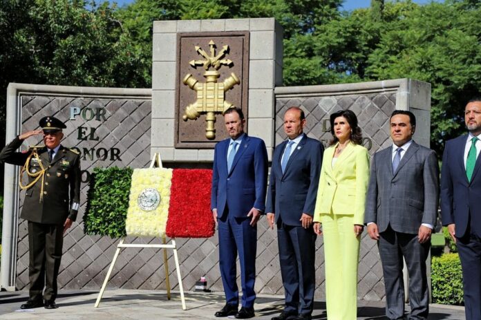 Acude Luis Nava a la Ceremonia Conmemorativa de la Gesta Heroica de los Niños Héroes