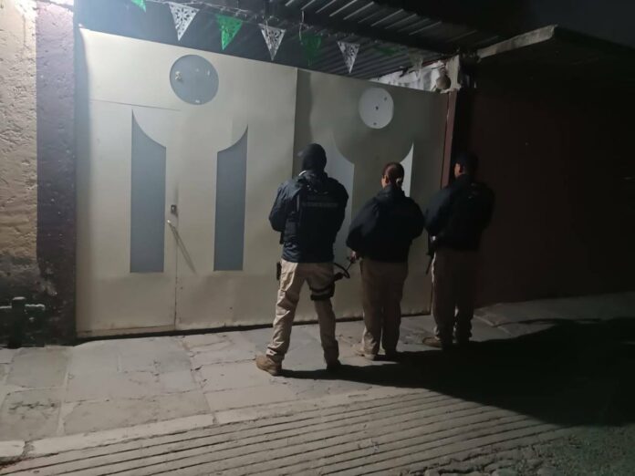 Fiscalía asegura a 4 personas por homicidio durante cateos en Pedro Escobedo y SJR