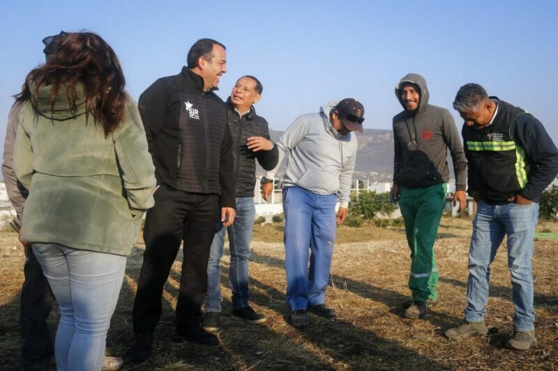 Presidente Roberto Cabrera supervisa labores de mantenimiento en Haciendas San Juan y Valle Dorado