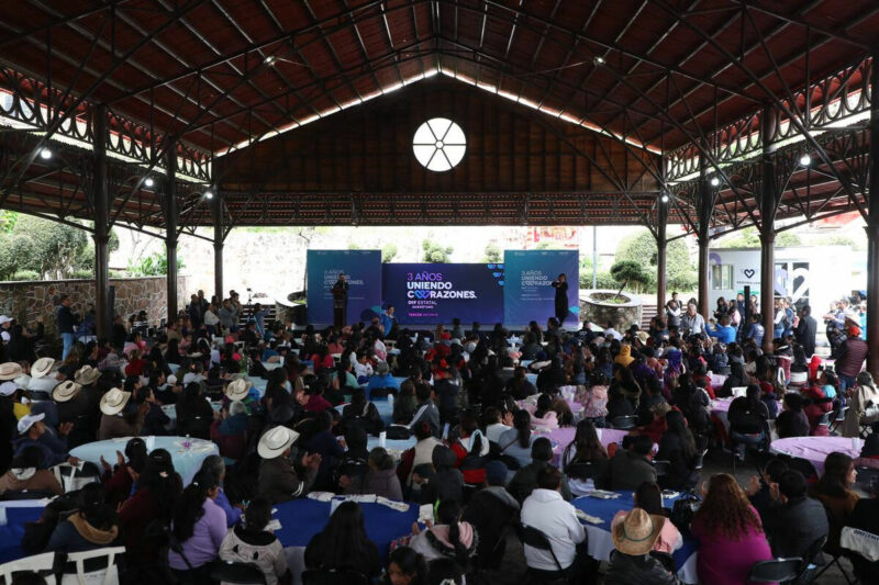 Tercer Informe de Actividades del Sistema Estatal DIF: Uniendo Corazones en la Sierra Gorda Queretana